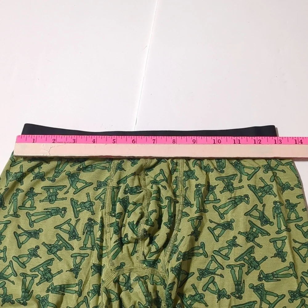 MeUndies NEW  2 pairs of Boxers Brief  Men's size Medium